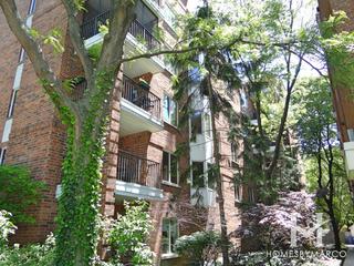 2720 Central building in Evanston, IL