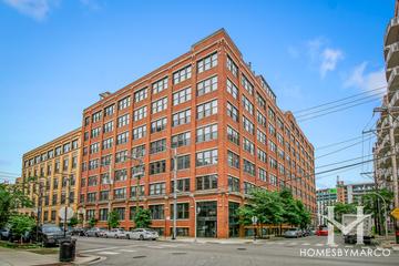 913 W. Van Buren building in the West Loop neighborhood of Chicago, IL