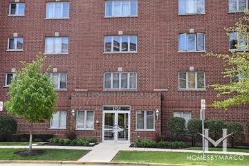 Perry Laurel building in Des Plaines, IL