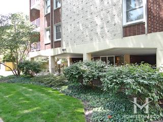 1310 Maple building in Evanston, IL