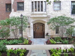 Raymond Park Building building in Evanston, IL