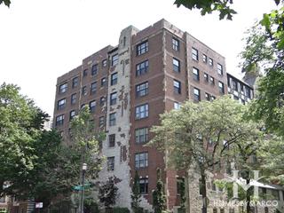 Raymond Park Building building in Evanston, IL