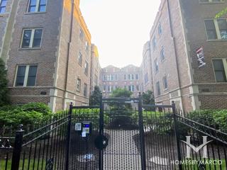 126 Callan building in Evanston, IL