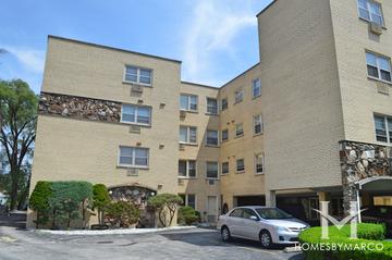 5220 Oakton building in Skokie, IL