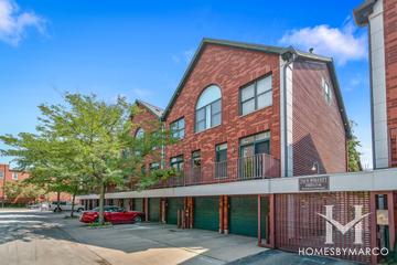 2743 N. Wolcott building in the Lincoln Park neighborhood of Chicago, IL