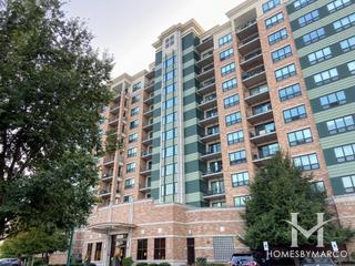 6420 Double Eagle building in Woodridge, IL