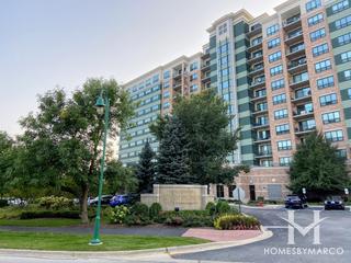 6420 Double Eagle building in Woodridge, IL