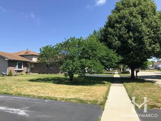 Fox Pointe subdivision in Oswego, IL