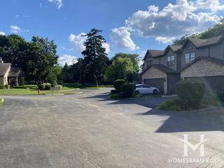 Regency Woods Condos subdivision in Elgin, IL