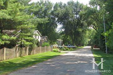 Frisch's Riverside subdivision in Cary, IL