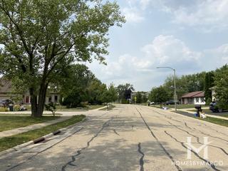 Photos of Brookpoint subdivision in Bolingbrook, IL