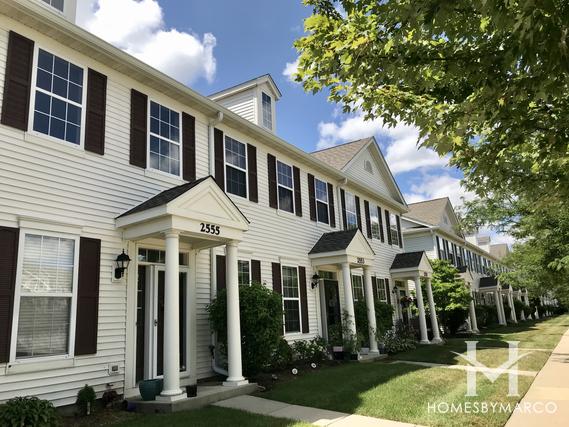 Washington Square subdivision in Aurora, IL