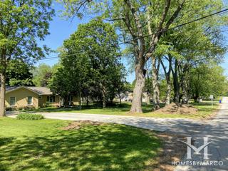 Warrenville Estates subdivision in Warrenville, IL