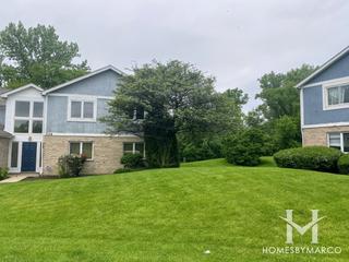 Photos of Creekside Village subdivision in Willowbrook, IL