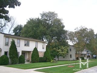 Plum Meadows subdivision in Rolling Meadows, IL