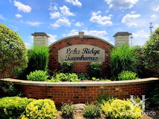 Lake Ridge Townhomes