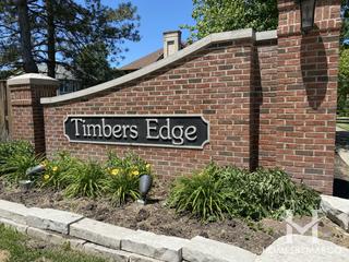 Photos of Timbers Edge subdivision in Glenview, IL