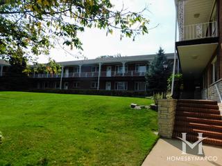 West Park Manor building in Park Ridge, IL
