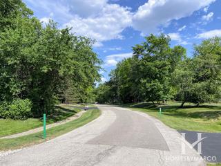 Indian Creek Country Estates subdivision in Hawthorn Woods, IL
