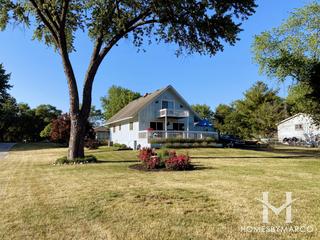 Le Villa Vaupell subdivision in McHenry, IL