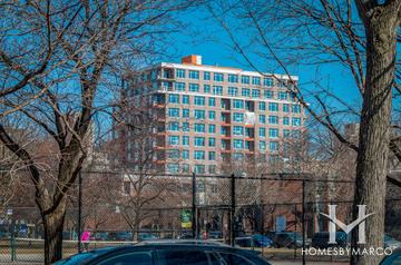 Webster Square building in the Lincoln Park neighborhood of Chicago, IL