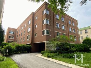 808 Judson building in Evanston, IL