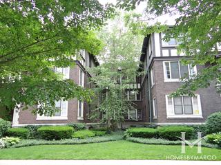 1635 Hinman building in Evanston, IL