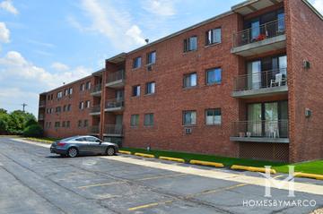 Stonegate Terrace building in Elmhurst, IL