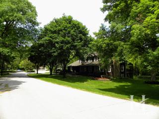 Deerpath Woods subdivision in Batavia, IL