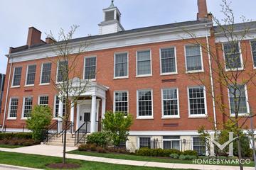 Photos of 154 School Street building in Libertyville, IL