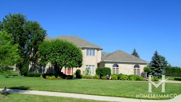 Knollwood subdivision in Orland Park, IL