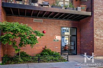 808 N. Greenview building in the West Town neighborhood of Chicago, IL