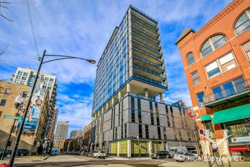 400 W. Huron building in the River North neighborhood of Chicago, IL