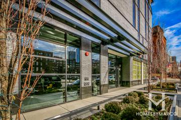 400 W. Huron building in the River North neighborhood of Chicago, IL