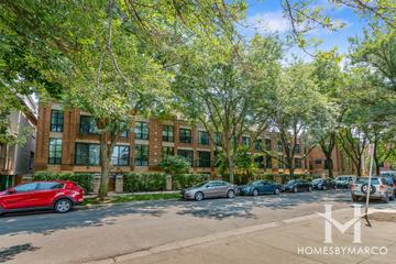 2501 N. Wayne Ave building in the Lincoln Park neighborhood of Chicago, IL