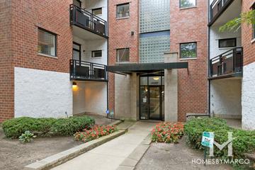 2337 W. Wolfram St. building in the Bucktown neighborhood of Chicago, IL