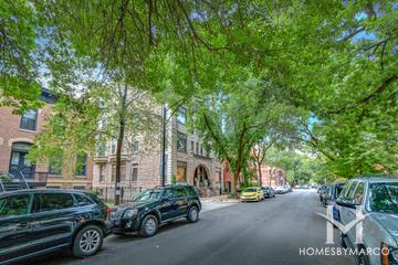 549 W. Belden Ave. building in the Lincoln Park neighborhood of Chicago, IL