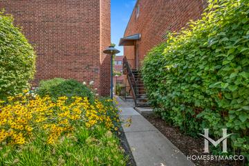 2045 N. Larrabee St. building in the Lincoln Park neighborhood of Chicago, IL