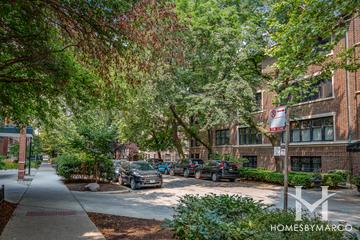 2317 N. Commonwealth building in the Lincoln Park neighborhood of Chicago, IL