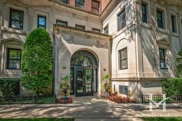 2608 N. Lakeview Ave. building in the Lincoln Park neighborhood of Chicago, IL