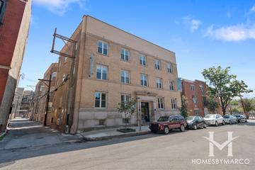 617 W. Drummond building in the Lincoln Park neighborhood of Chicago, IL