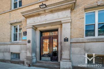 617 W. Drummond building in the Lincoln Park neighborhood of Chicago, IL