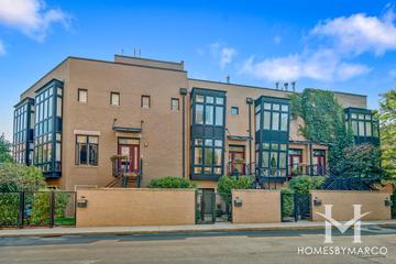 1713 W. Diversey building in the Lincoln Park neighborhood of Chicago, IL