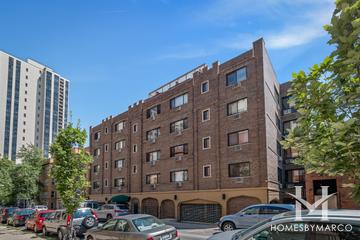 455 W. St James building in the Lincoln Park neighborhood of Chicago, IL