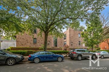 455 S. Grant Pl. building in the Lincoln Park neighborhood of Chicago, IL