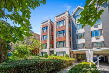 Photos of 560 W. Deming Pl building in Chicago, IL