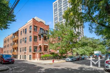 518 W. Wrightwood Ave building in the Lincoln Park neighborhood of Chicago, IL