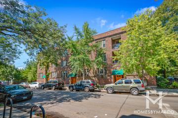 744 W. Wrightwood St. building in the Lincoln Park neighborhood of Chicago, IL