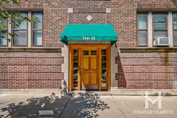 744 W. Wrightwood St. building in the Lincoln Park neighborhood of Chicago, IL