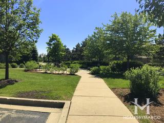 2660 Summit Drive building in Glenview, IL